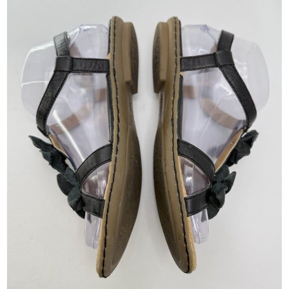 B.O.C. Børn Strappy Sandals Black Leather Flowers Flat Heel Sz 7/38 Preppy Boho - Picture 8 of 10